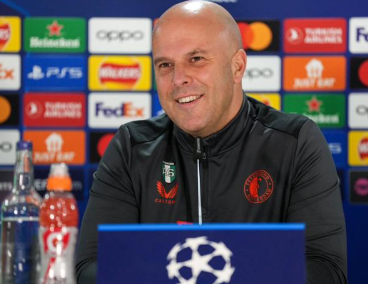 利物浦賽季困境與前景：競(jìng)爭(zhēng)、信任與變革的交織